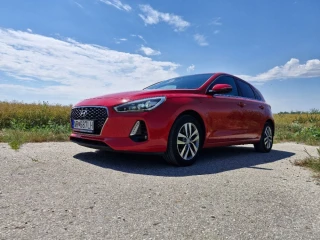 hyundai-i30-16-crdi-110-family-81kw110hp-m6