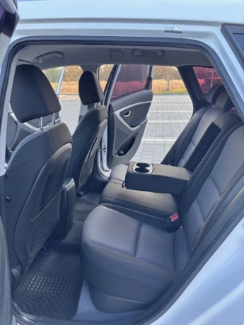 hyundai-i30-cw-16-gdi-7-dct-big-3
