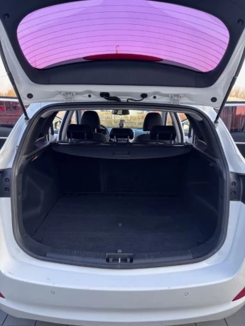 hyundai-i30-cw-16-gdi-7-dct-big-2