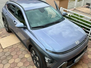 hyundai-kona-hyundai-kona-hybrid-family-24-119-km-zaruka-do-2028