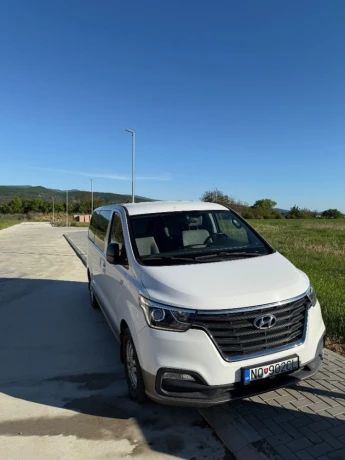 hyundai-h1-h-1-25-crdi-vgt-e6-tour-at-125kw170hp-a5-big-1