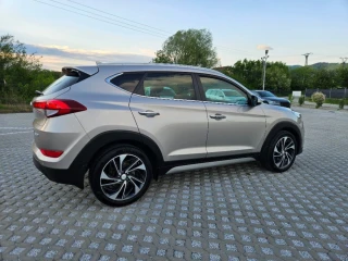 hyundai-tucson-17-automat