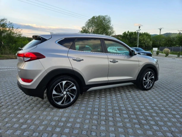 hyundai-tucson-17-automat-big-0