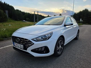 hyundai-i30-rv-20225-15l-81kw-odpocet-dph-zaruka-3roky