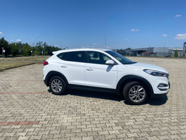 hyundai-tucson-17-crdi-family-85kw116hp-m6-big-2