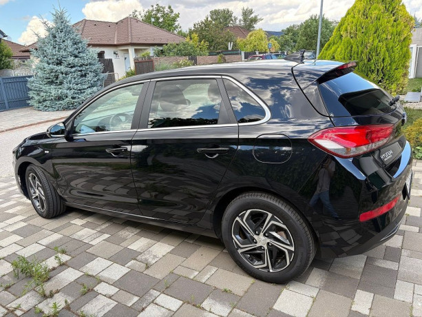hyundai-i30-15-t-gdi-mhev-imt-family-118kw160hp-m6-big-1