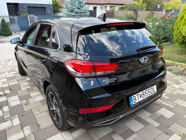 hyundai-i30-15-t-gdi-mhev-imt-family-118kw160hp-m6-big-2