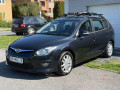 hyundai-i30-cw-16-crdi-vgt-style-small-1