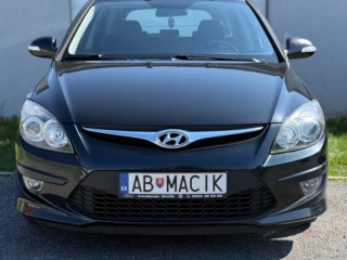 hyundai-i30-cw-16-crdi-vgt-style