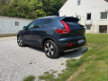 volvo-xc40-b4-momentum-at-145kw197hp-a7-small-1
