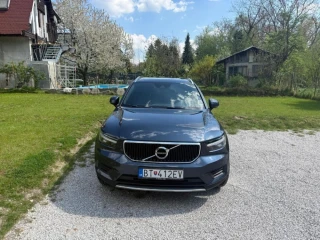 volvo-xc40-b4-momentum-at-145kw197hp-a7