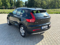 volvo-xc40-t2-momentum-at-95kw129hp-a8-small-3