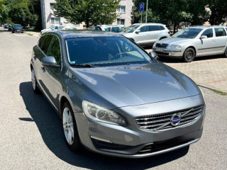 volvo-v60-t5-20l-drive-e-momentum-geartronic-180kw245hp-a8