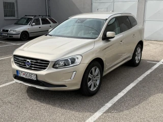 volvo-xc60-summum-bohata-doplnkova-vybava-awd-4x4-automat-6st-d4-140kw-190ps-139-000km