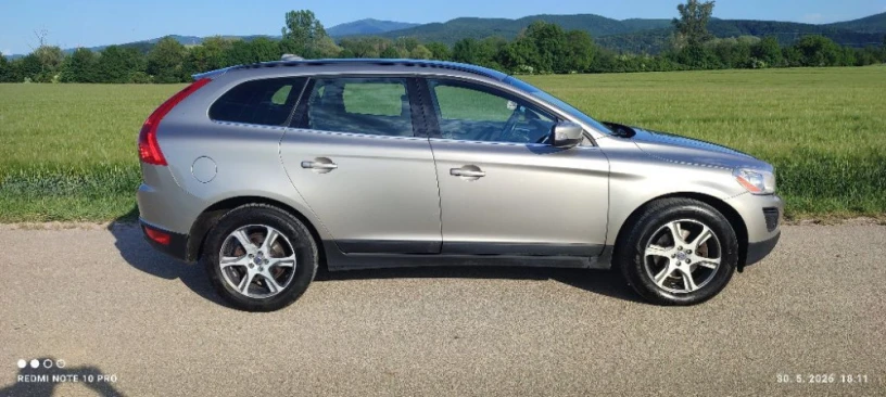 volvo-xc60-d4-momentum-120kw163hp-m6-big-1