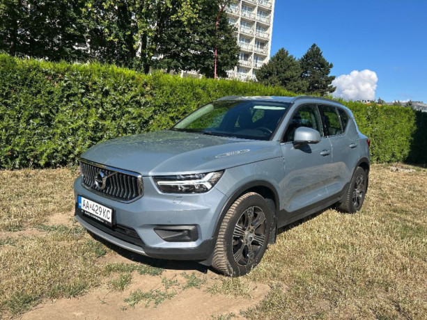 volvo-xc40-d3-inscription-at-110kw150hp-a8-big-2