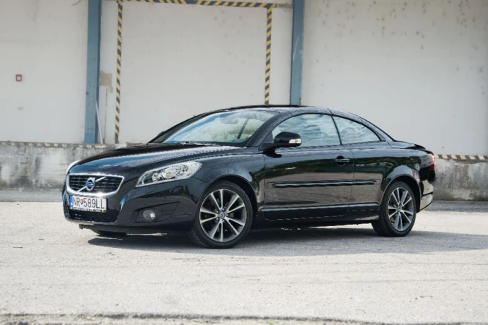 volvo-c70-d3-summum-cabrio-odpocet-dph-big-2