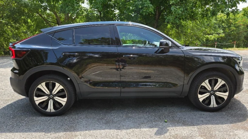 volvo-c40-recharge-231k-plus-at-170kw231hp-a1-big-2
