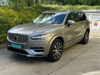 volvo-xc90-1majitel-7-miest-top-vybava-39tis-km