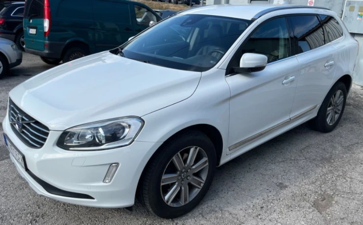 volvo-xc60-d4-24l-drive-e-summum-geartronic-awd-140kw190hp-a6-big-0