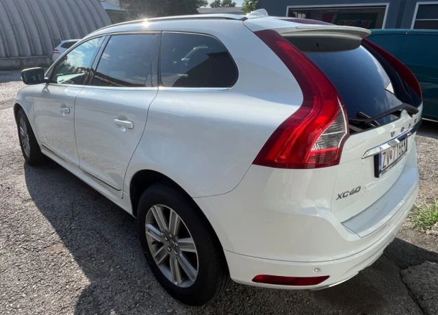 volvo-xc60-d4-24l-drive-e-summum-geartronic-awd-140kw190hp-a6-big-2