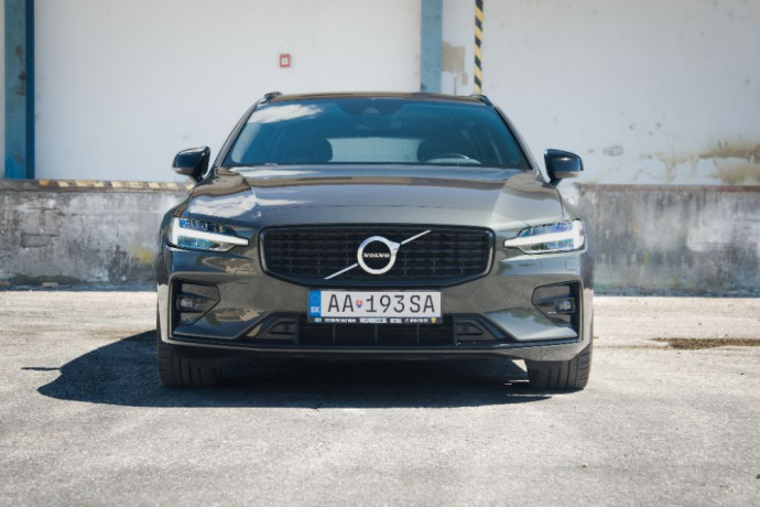 volvo-v60-b4-big-3