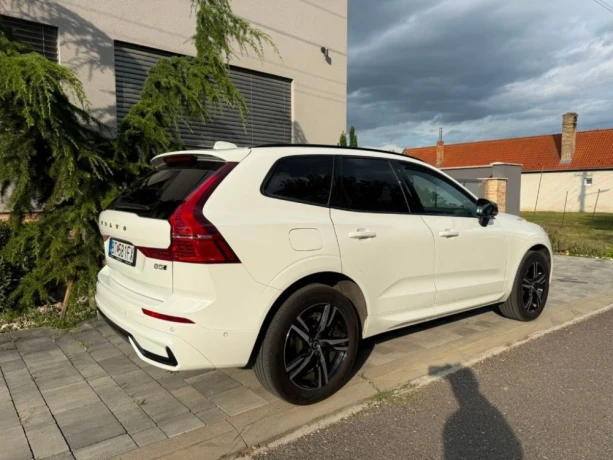 volvo-xc60-b5-r-design-prvy-majitel-kupene-v-top-auto-big-1