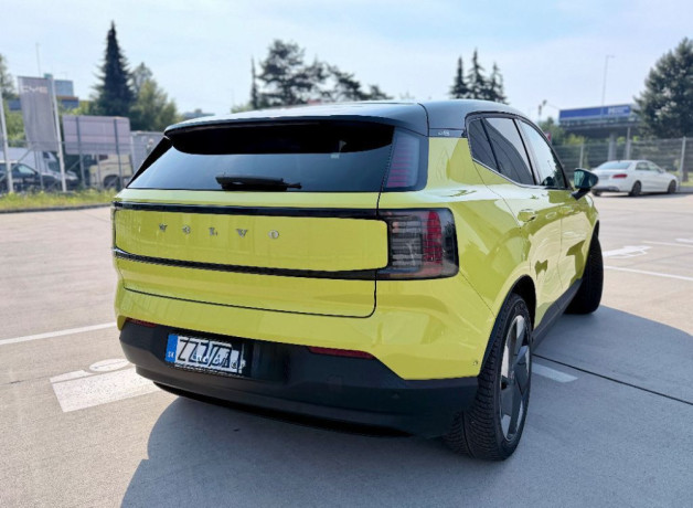 volvo-ex30-ultra-extended-range-64kwh-big-2