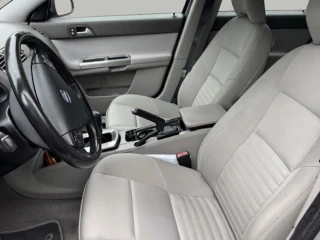 volvo-v50-16d