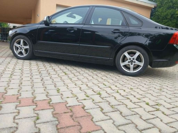 volvo-s40-volvo-s40-big-0