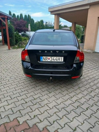 volvo-s40-volvo-s40-big-1