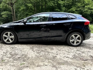 volvo-v40-d2-momentum-84kw115hp-m6