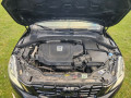 volvo-xc60-d5-151kw-awd-base-151kw205hp-m6-small-3