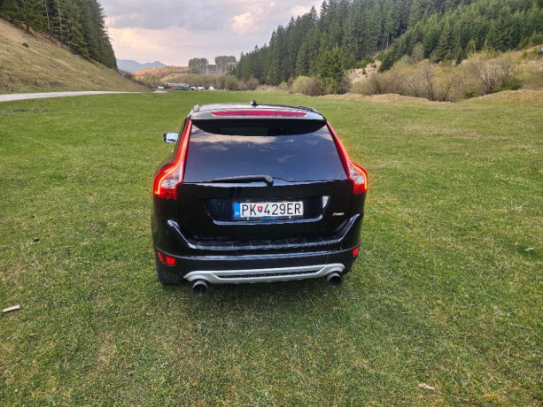 volvo-xc60-d5-151kw-awd-base-151kw205hp-m6-big-2