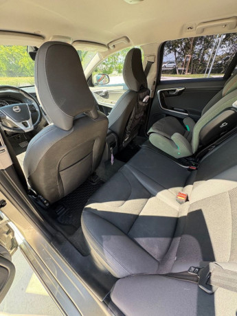 volvo-v60-d3-20l-momentum-geartronic-100kw136hp-a6-big-3