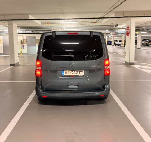 toyota-proace-toyota-proace-verso-20-d-8at-family-8s-executive-rv-2025-big-2