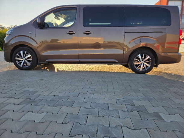 toyota-proace-verso-family-big-2