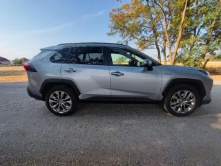 toyota-rav4-25-hybrid-e-cvt-executive-awd-131kw176hp-a1