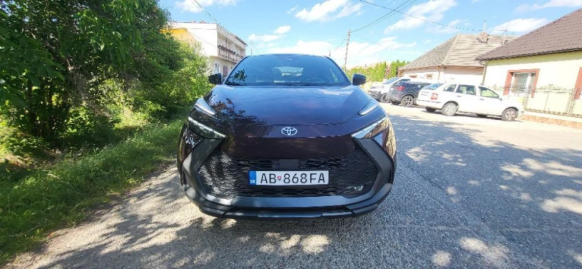 toyota-c-hr-18-hybrid-executive-fwd-e-cvt-72kw98hp-a1-big-0