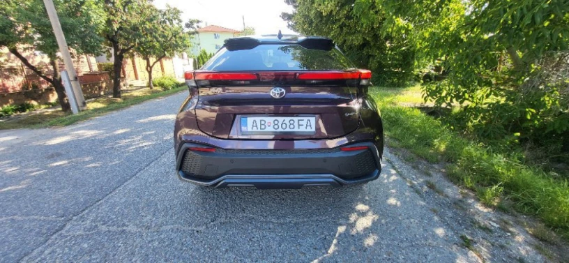 toyota-c-hr-18-hybrid-executive-fwd-e-cvt-72kw98hp-a1-big-3