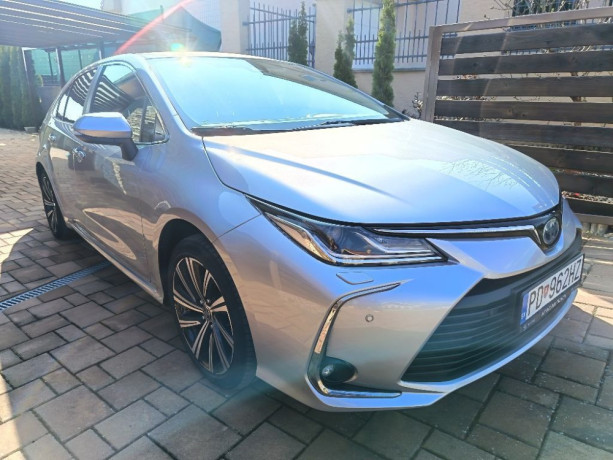 toyota-corolla-18-hybrid-e-cvt-style-best-edition-72kw98hp-a1-big-1
