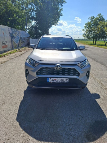 toyota-rav4-predam-big-1