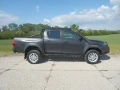 toyota-hilux-28-invincible-150-kw-automat-4x4-navijak-2x-roleta-pevn-naraznik-offroad-prestavba-small-0