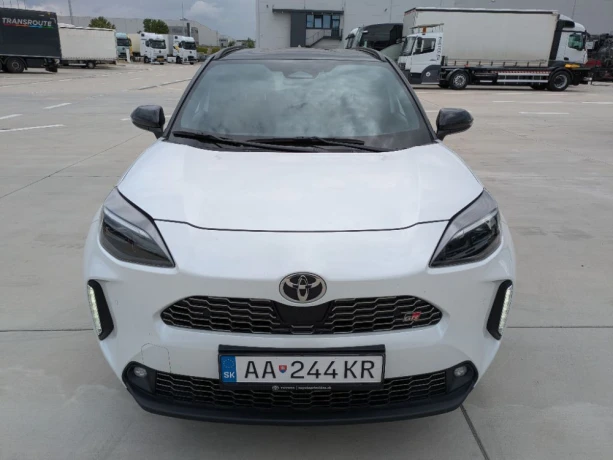 toyota-yaris-cross-mc24-15-hev-130-cvt-2x4-gr-sport-big-0
