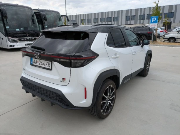 toyota-yaris-cross-mc24-15-hev-130-cvt-2x4-gr-sport-big-2