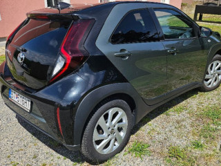 toyota-aygo-x-10-vvt-i-automat-v-zaruke
