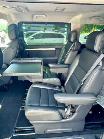toyota-proace-verso-vip-long-7miestne22l-diesel-180kwebasto-nove-auto-6km-big-1