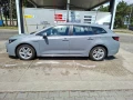 toyota-corolla-combi-18benzin-hybrid-small-1