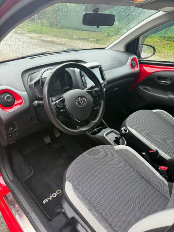 toyota-aygo-10-vvt-i-x-play-x-shift-53kw72hp-a5-big-3