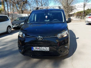toyota-proace-city-verso-15-d-4d-130-short-shuttle-96kw130hp-m6